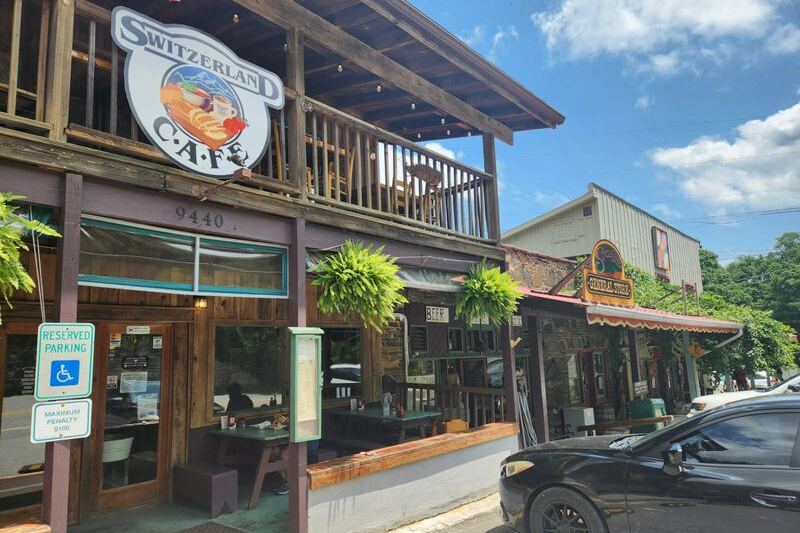 Fall Color and Serious Appetites Collide on This 10-Stop Food Trip From Asheville to Blowing Rock