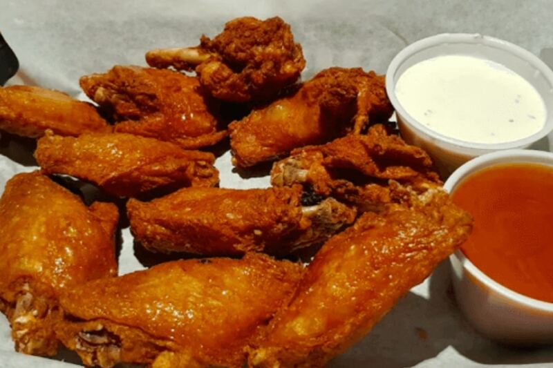 This Easygoing Albuquerque Tavern Keeps New Mexico Locals Coming Back for Rotisserie Wings and Loaded Burgers