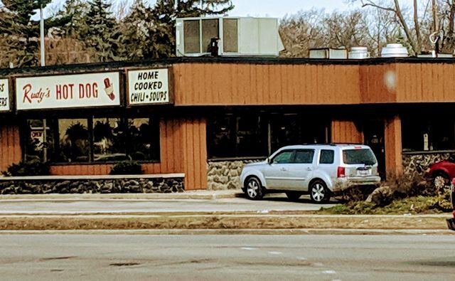 This Overlooked Toledo Rib Joint Smokes Its Brisket So Slow The Line Starts Before Noon