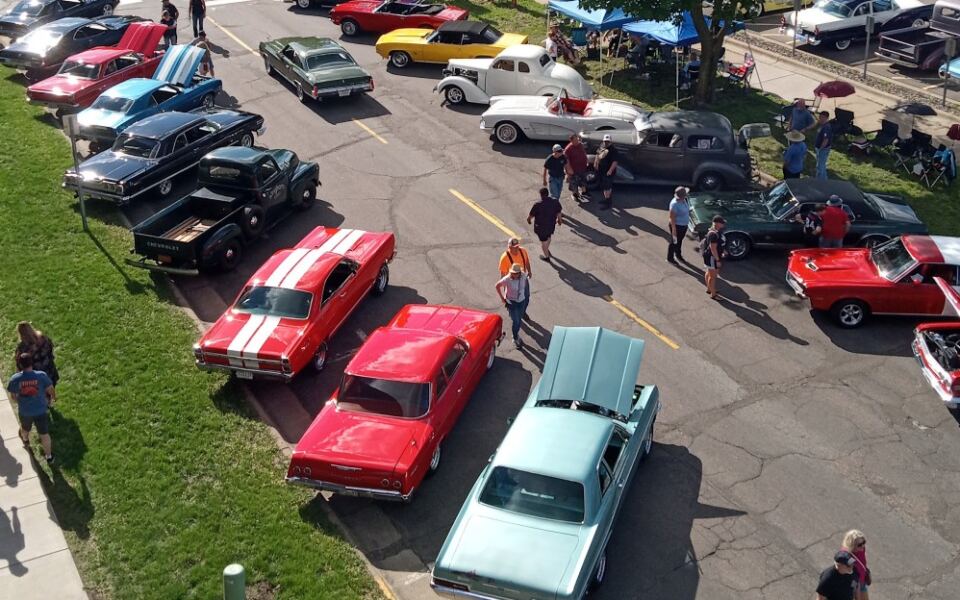 This Minnesota Car Show Turns Downtown Streets Into A Vintage Auto Showcase