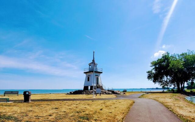 This Port Clinton Ohio Lighthouse Guarded Lake Erie’s Harbor Longer Than Almost Anyone Remembers