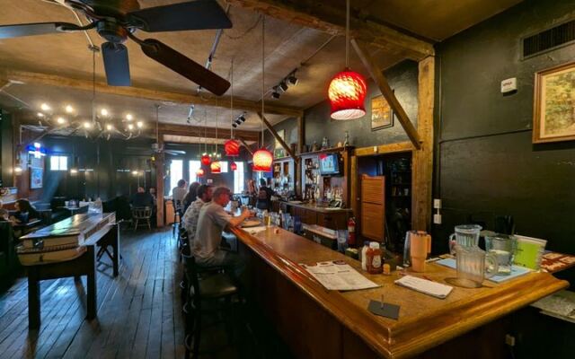 This Coshocton, Ohio Restaurant Ladles French Onion Soup So Rich People Drive Across The State For It