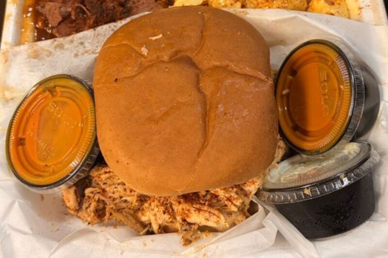 This Under-The-Radar Tennessee Drive-Thru Serves Up The Best Pulled Pork Sandwich Around Memphis