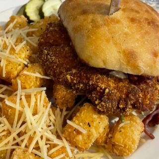 This Minnesota Diner Bread Crumbs Its Chicken With Cap’n Crunch
