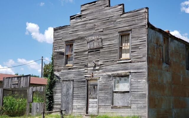 Our Guide to Hunting Down Oklahoma’s Strangest Ghost Towns This Halloween Season