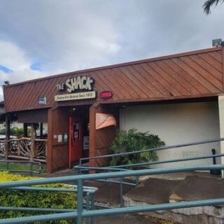 Hawaii Regulars Fill This Laid-Back Mililani Sports Bar for Its Loaded Burgers, Wings, and Games of Darts