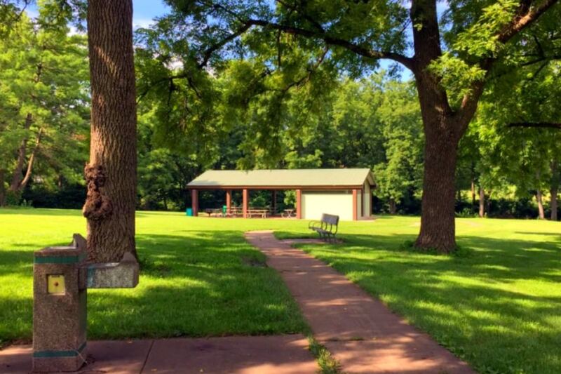 12 Kansas Picnic Spots With Easy Parking and Restrooms