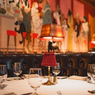 This Philadelphia Steakhouse Feels Like an Old Hollywood Supper Club
