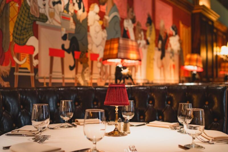 This Philadelphia Steakhouse Feels Like an Old Hollywood Supper Club