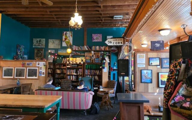 This Oregon Book Pub Fills a Portland Corner With Alcoves and Comfy Couches Where You Browse, Sip, and Read