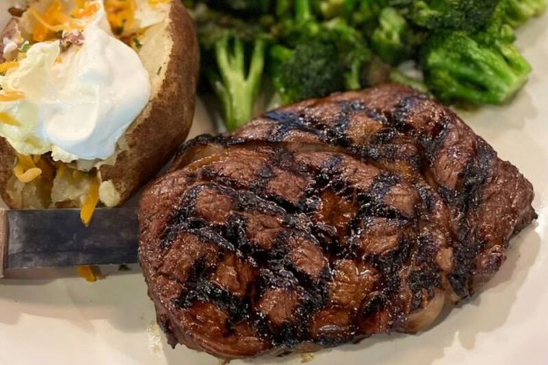 This Country Steakhouse in Small-Town Tennessee Is Worth the Drive for Its Hearty Steaks and Down-Home Charm