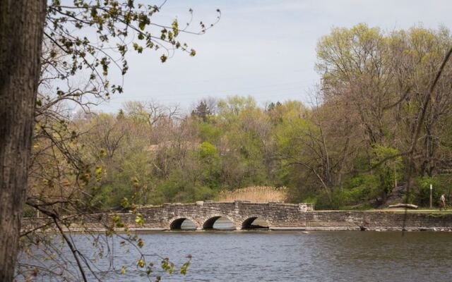 13 Small Illinois Towns That Make The Easiest, Coziest Fall Weekend Escapes