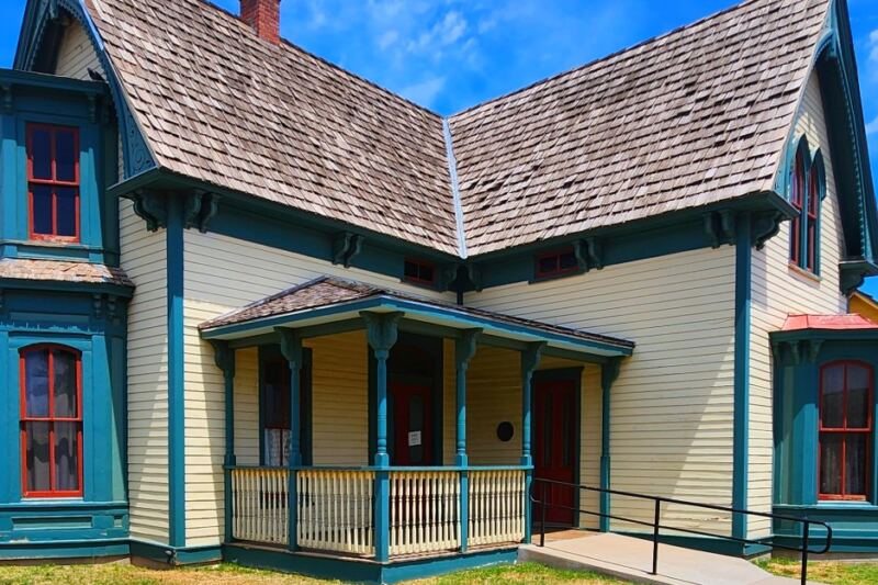 14 Kansas Landmarks Connected to Famous Americans