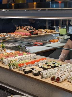 This Arizona Seafood Buffet Piles on Hot Crab Legs and Fresh Sushi for One of the Best Values Around