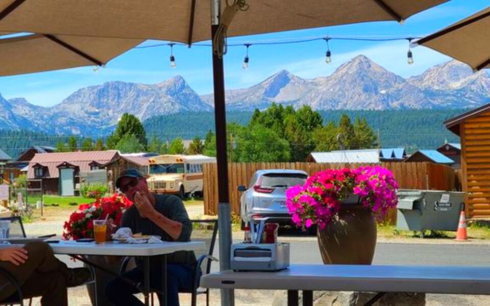 This Stanley Restaurant Serves Rustic Mountain Fare Near Idaho’s Scenic Sawtooth Wilderness