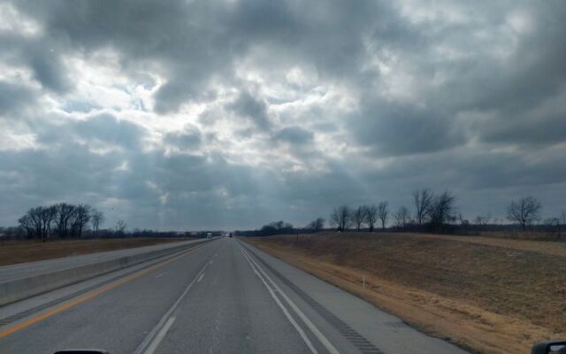 Why Oklahoma’s Spook Light Near Quapaw Still Has Nobody Agreeing on What It Is