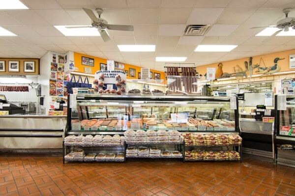 This Old-World Chicago Butcher Smokes Its Own Sausage the Way Generations Have