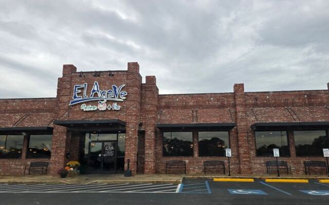 This New Albany Grill Makes A Big Boy Burrito Mississippians Take Home In A To-Go Box