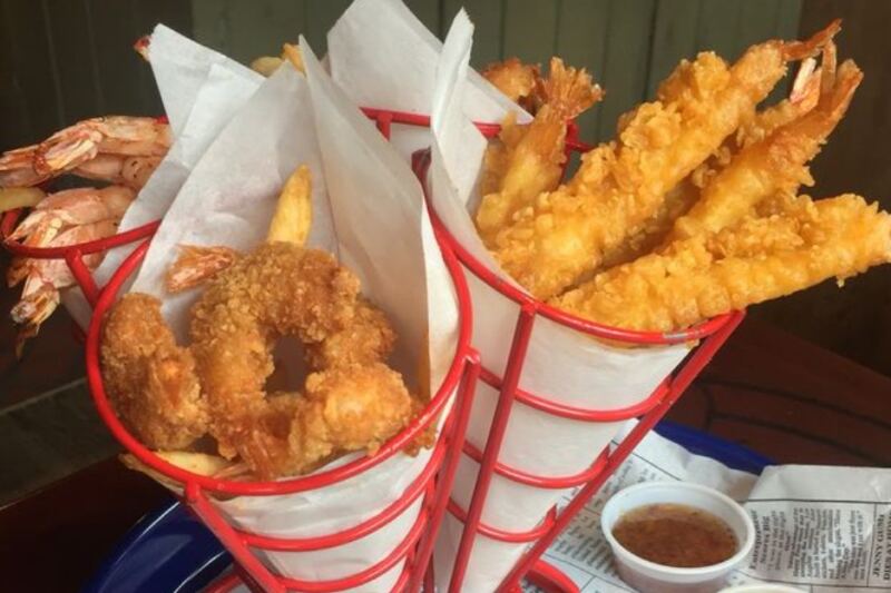 In Gatlinburg There’s a Lively Seafood Spot Where Forrest Gump’s Shrimp World Comes Alive