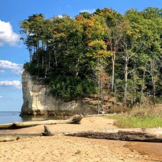 This Virginia State Park Tucks Sandy Beaches Beneath Potomac River Cliffs Where You Can Hunt Fossil Shark Teeth
