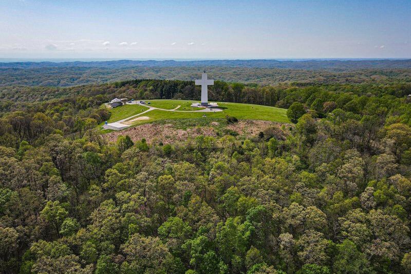 This Massive Hilltop Cross In Illinois Rises Above The Forest Like A Beacon You Spot Miles Away