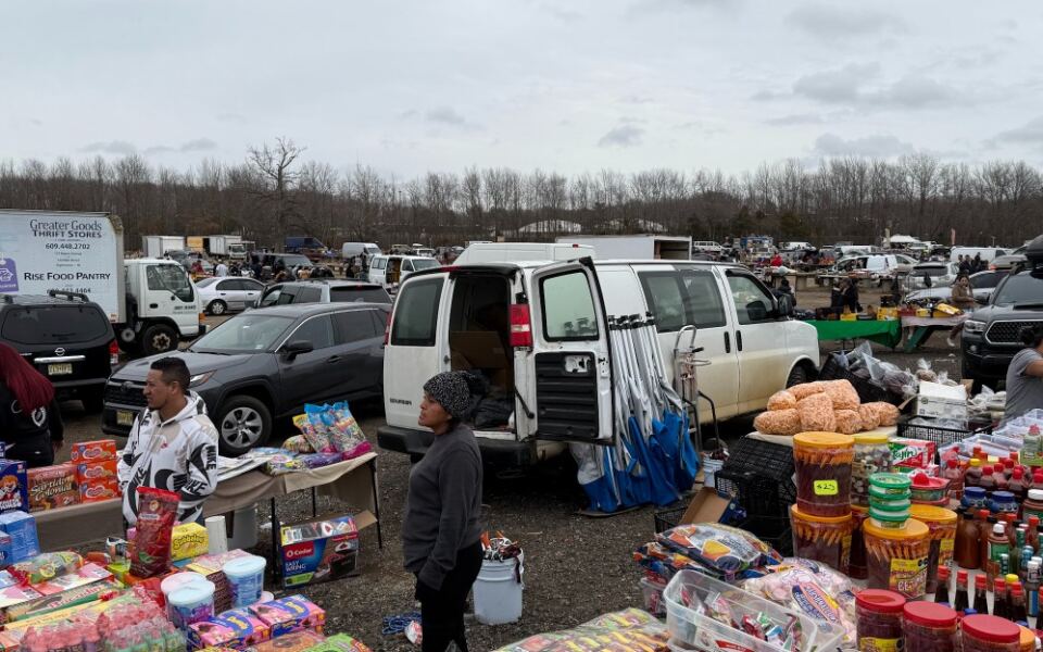 This Giant New Jersey Flea Market Makes Spending Money Feel Like The Fun Part