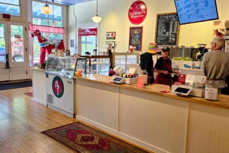 7 Wisconsin Small-Town Diners Where Locals Still Line Up for Homemade Pie