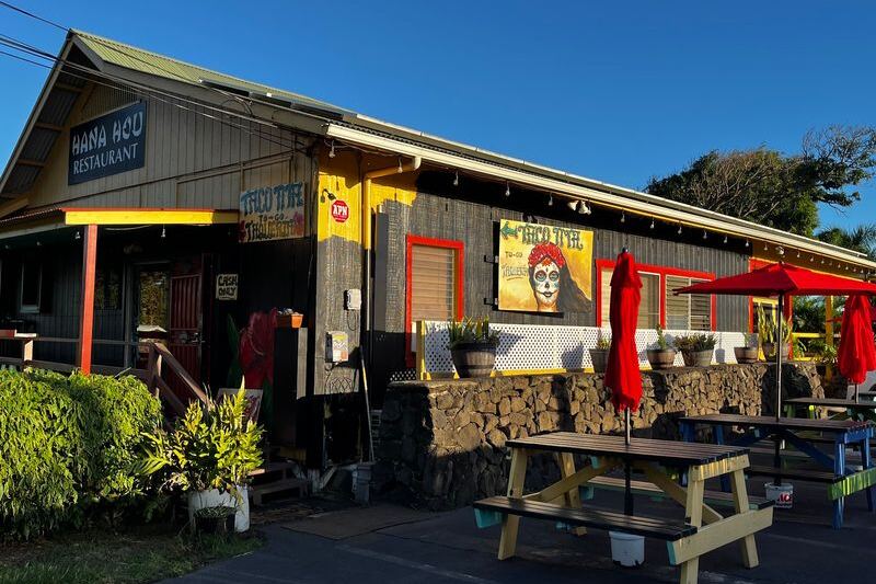 In the Tiny Town of Naalehu, the Southernmost Restaurant in the U.S. Serves Loco Moco and Lilikoi Pie Worth Going Out of Your Way For