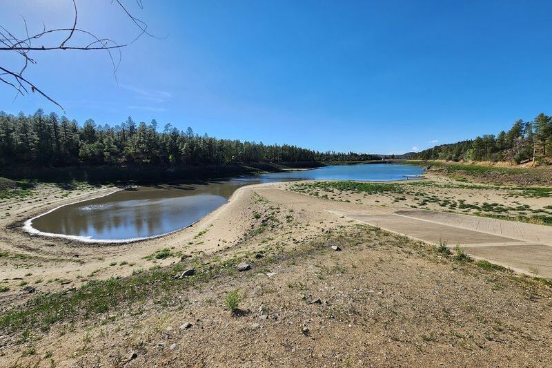 This Man-Made Arizona Lake Was Meant to Be a Recreation Haven, but Its Shoreline Keeps Quietly Creeping Back
