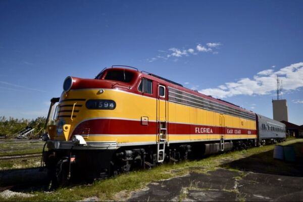 This Scenic Florida Train Ride Turns an Ordinary Weekend Into a Slow Countryside Adventure