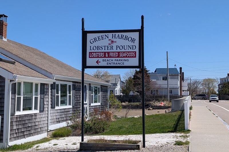 This Cash-Only Marshfield, Massachusetts Lobster Shack Piles Its Rolls So High People Gladly Wait in Line