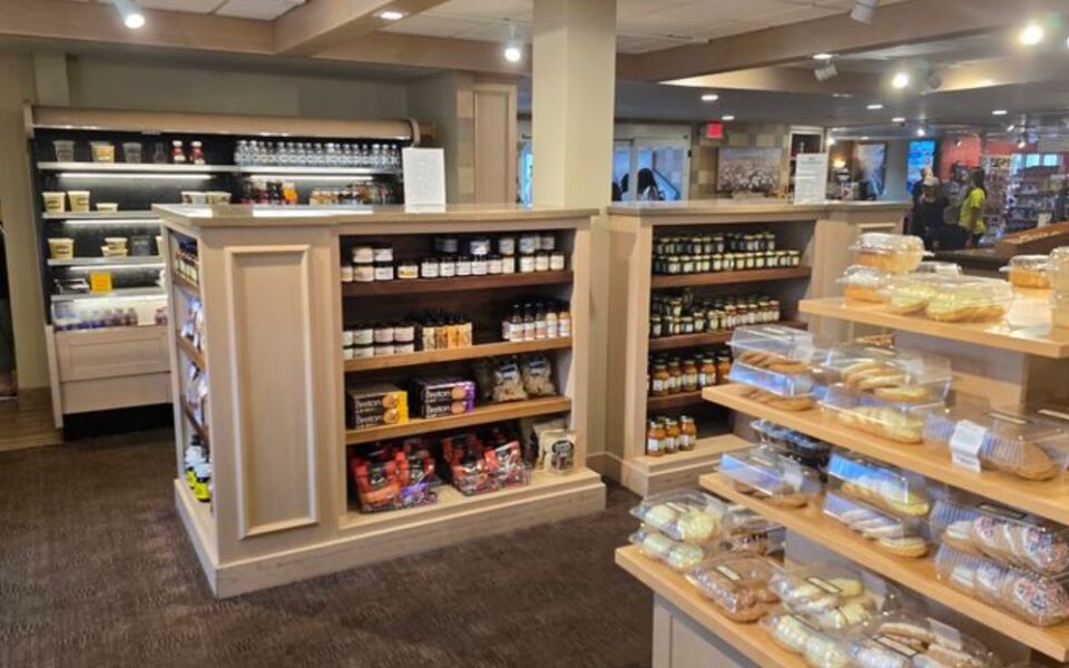 This Indiana Amish Market Is Packed With Fresh Produce, Homemade Pies, and Bulk-Bin Bargains