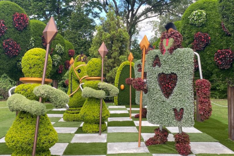 These 9 Tennessee Gardens Feel Like You Just Tumbled Down the Rabbit Hole Into Wonderland