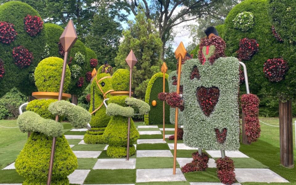 These 9 Tennessee Gardens Feel Like You Just Tumbled Down the Rabbit Hole Into Wonderland