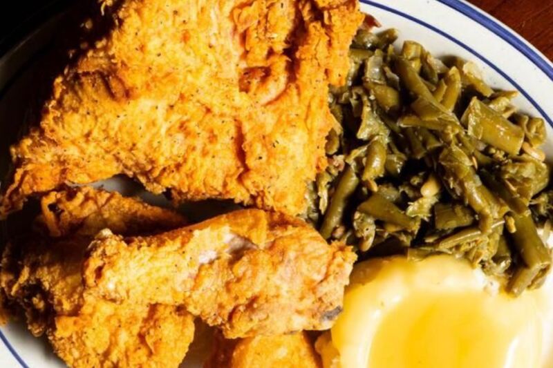 This Indiana Restaurant Serves an All-You-Can-Eat Fried Chicken Dinner Worth the Wait