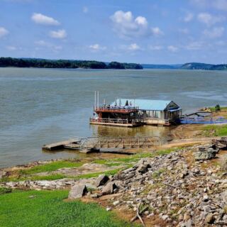 This Floating Southern Illinois Restaurant Serves Catfish With The River Right Under Your Table