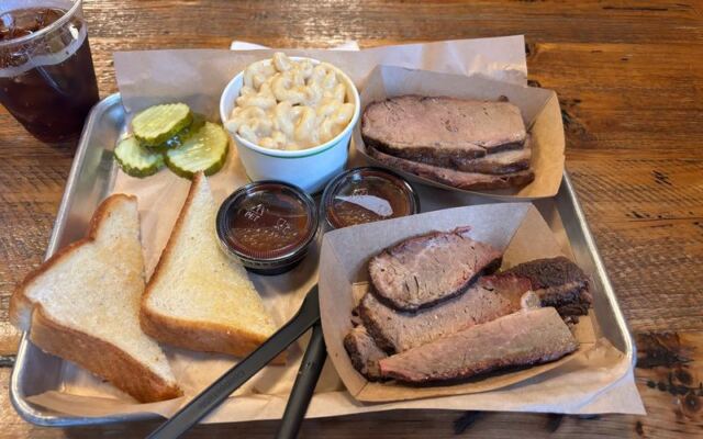 We Tasted Our Way Through Cincinnati’s Barbecue Scene And 7 Ohio Smokehouses Ran Away With It