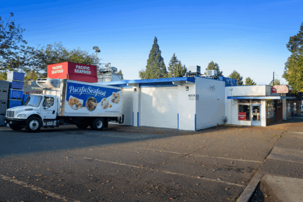 This Oregon Seafood Market Is a Fourth-Generation Spot Where Locals Get Their Freshest Fish and Crab