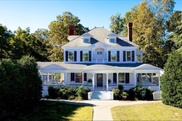 These 11 North Carolina Tea Houses Serve Scones and Teapots Worth Clearing Your Whole Afternoon For