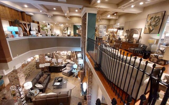 Ohio Built A Whole Restaurant Inside A Grain Silo And The View Climbs Right Up The Walls