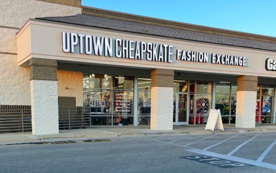 This Ohio Secondhand Shop Is So Enormous You Could Lose A Whole Afternoon In Its Aisles