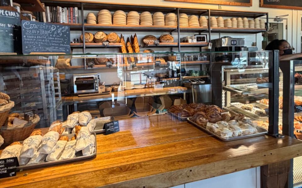 The Cinnamon Rolls at This Cozy Tennessee Bakery Put Every Mall Version to Shame