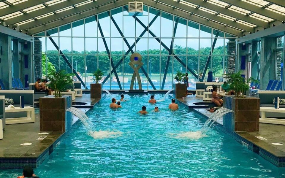 This Adults-Only Pennsylvania Resort Has a Heated Indoor-Outdoor Pool in the Poconos