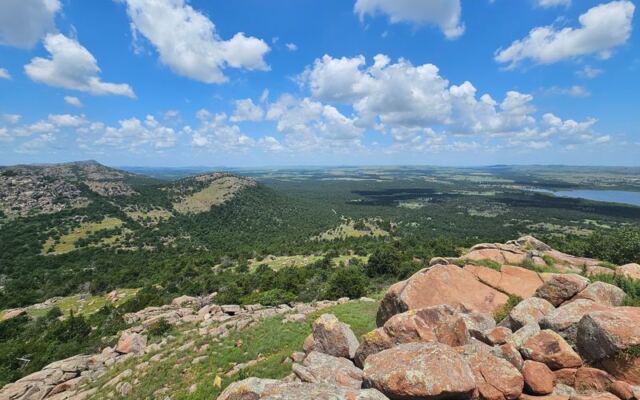 Four Oklahoma Mountain Roads That Glow Orange and Red in Late October