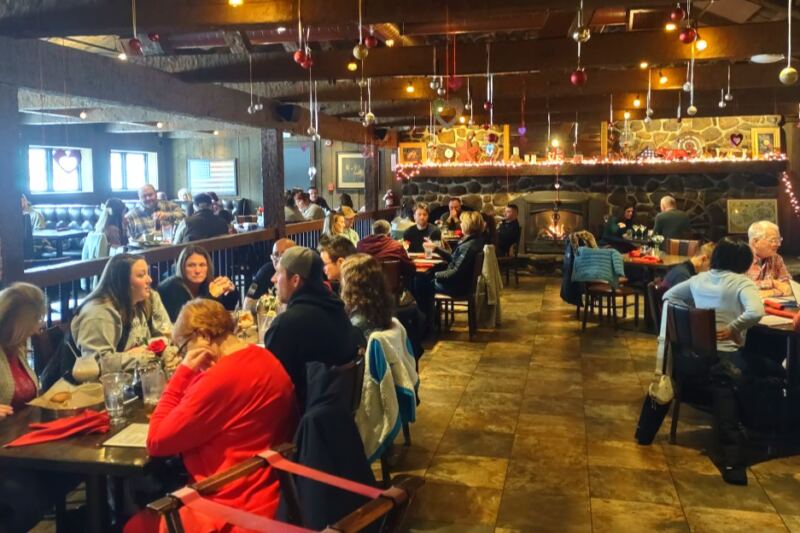 This Concord Pub Serves Steak Tips, Fresh Haddock, and Bakery-Made Desserts