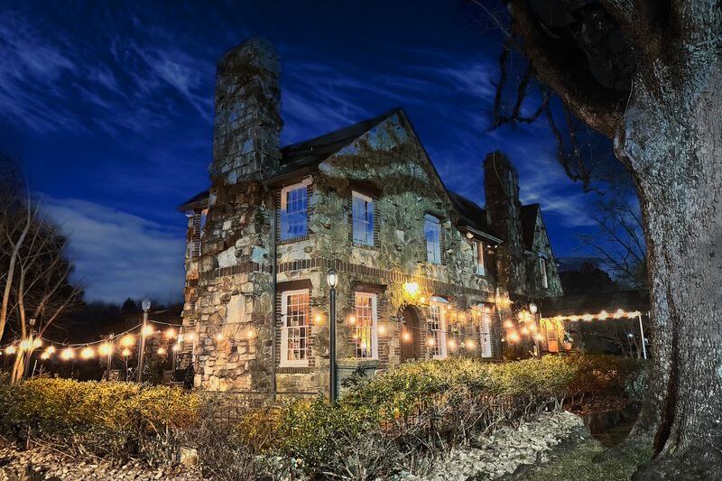You Call Ahead to Reserve a Table at This Hidden Tennessee Restaurant That Feels Like Another World