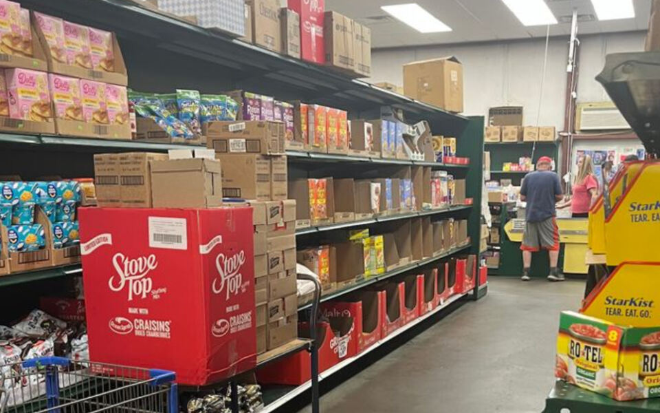 At This Tennessee Salvage Grocery, Name-Brand Staples Cost So Little Shoppers Swear It’s a Mistake