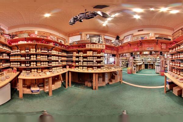Fredericksburg’s Rustlin’ Rob’s Lets You Taste Hundreds of Jams, Salsas, and Sauces for Free