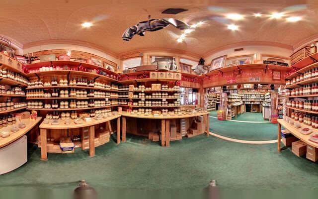 Fredericksburg’s Rustlin’ Rob’s Lets You Taste Hundreds of Jams, Salsas, and Sauces for Free