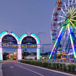 While Florida Theme Parks Charge a Fortune, This Nostalgic Amusement Park Still Lets You Walk Through the Gate for Free